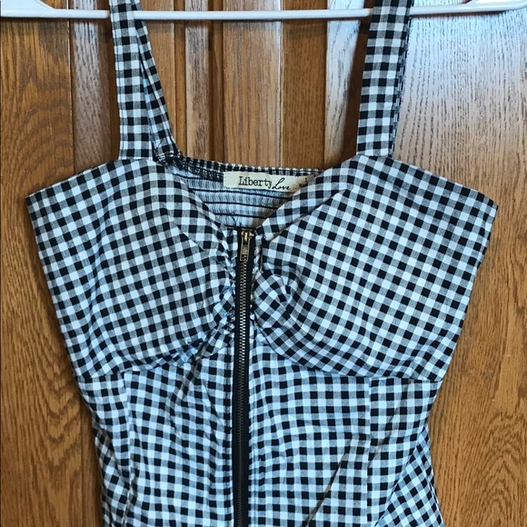 Shirts - Picture 6 of 8